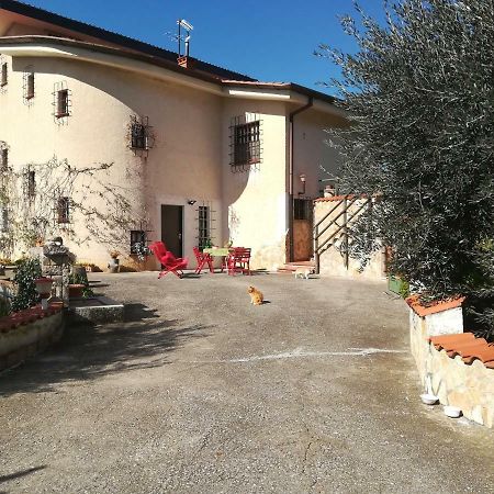 בית הארחה Sonnino 	Casa Fra Gli Ulivi Di Giuseppe מראה חיצוני תמונה