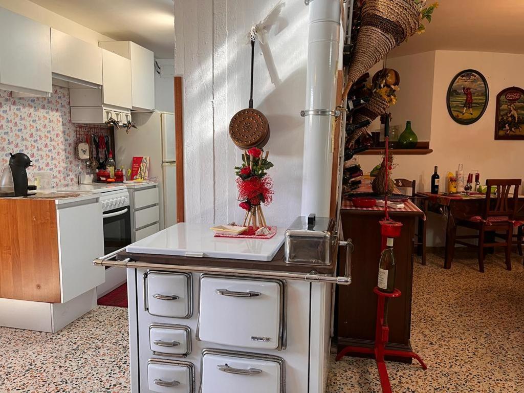 בית הארחה Sonnino 	Casa Fra Gli Ulivi Di Giuseppe מראה חיצוני תמונה
